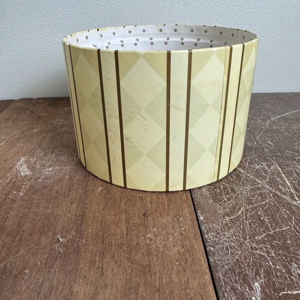 Elegance Round Decorative Jewelry Storage Box with Lid Organizer Home Decor - Picture 7 of 10